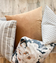 Load image into Gallery viewer, Acker Striped Pillow Cover
